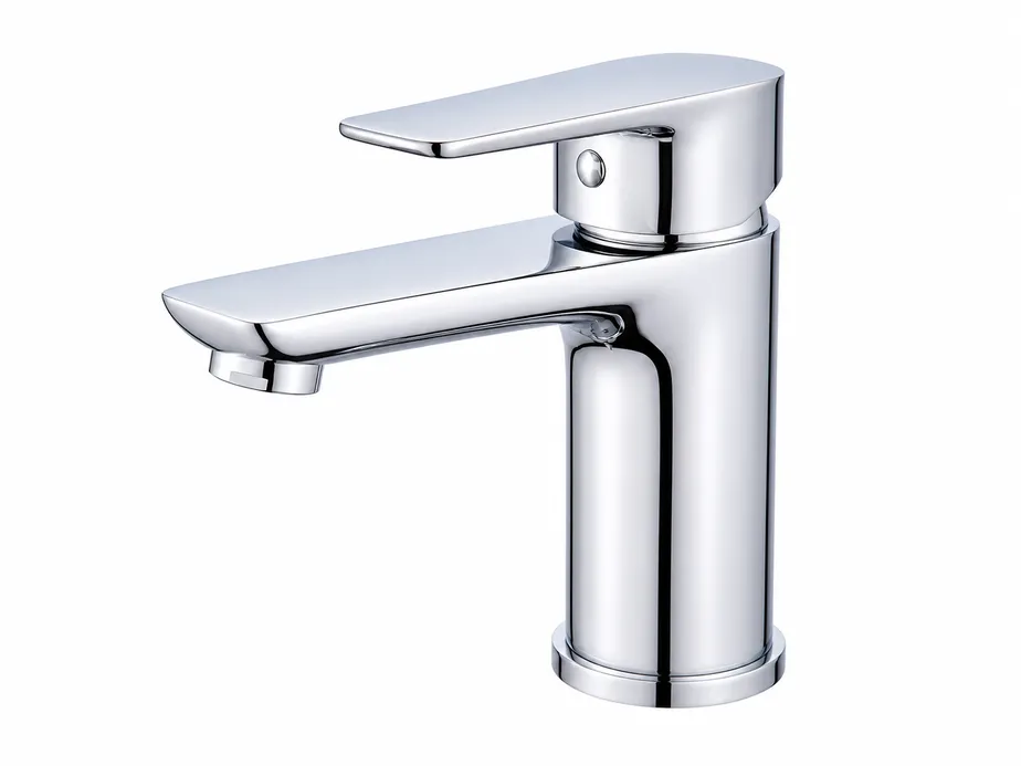 Single handle bathroom faucet — brass body, ceramic disc cartridge, chrome finish