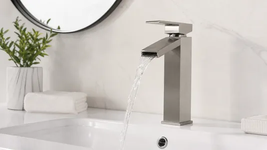 Rectangular column waterfall faucet spout style