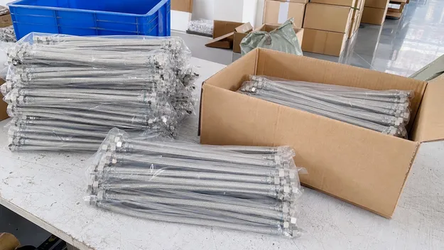 Bulk poly bag packaging for plumbing wholesale supply hose orders
