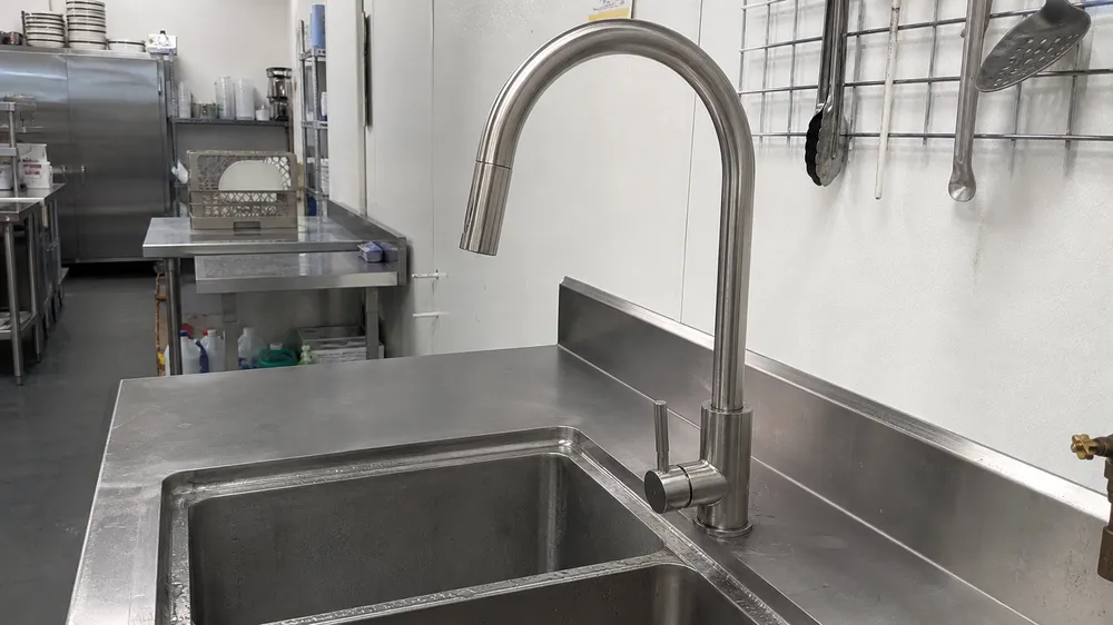 Commercial kitchen gooseneck faucet for food service supply
