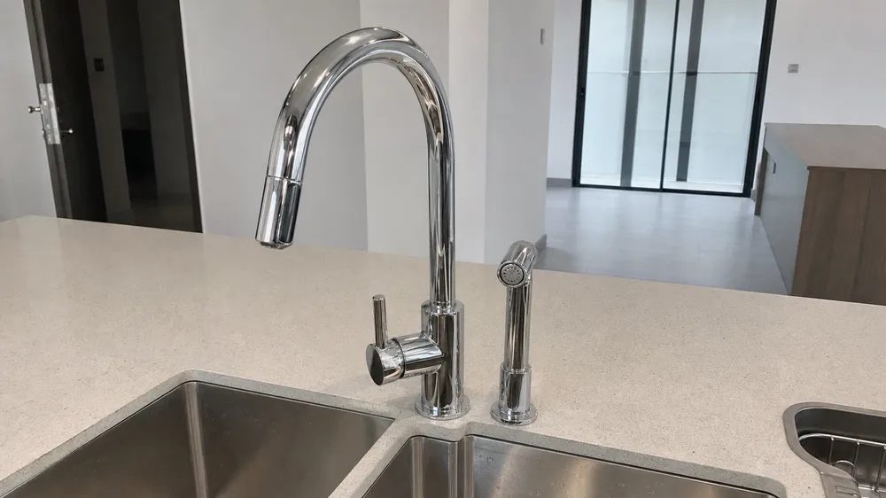 Chrome kitchen faucet sprayer for new construction project supply in Southeast Asia and Middle East