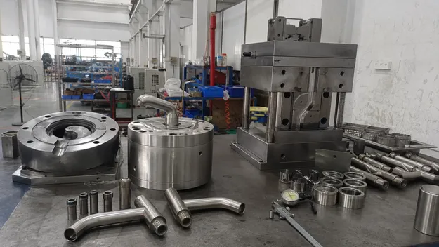 Stainless steel faucet OEM hydroforming tooling process
