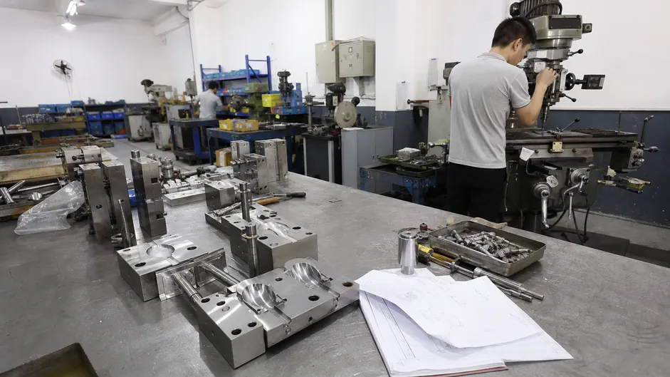 In-house tooling room for OEM shower faucet handle casting die production