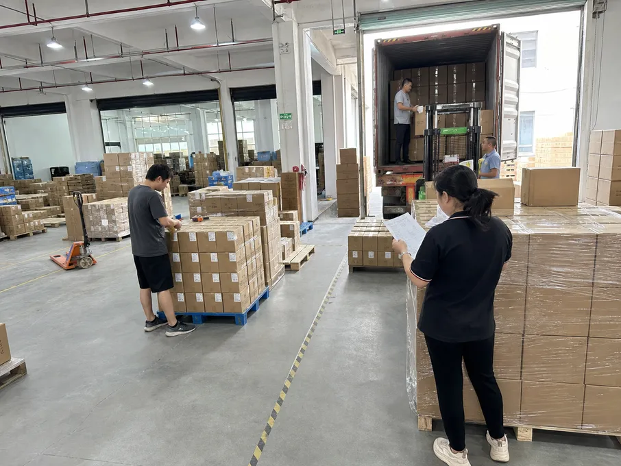 Filter faucet carton packing and container loading preparation