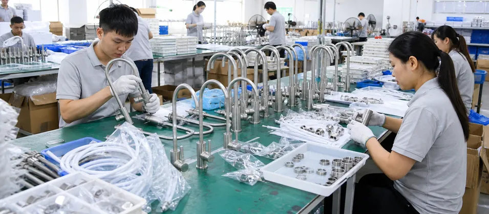 Kitchen and bath importer expanding catalog with RO water filtration faucets